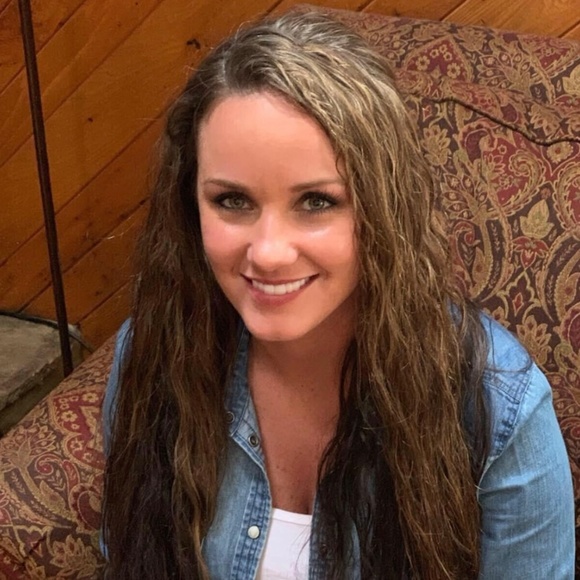 Meet your Posher, Joni - Picture 2 of 5